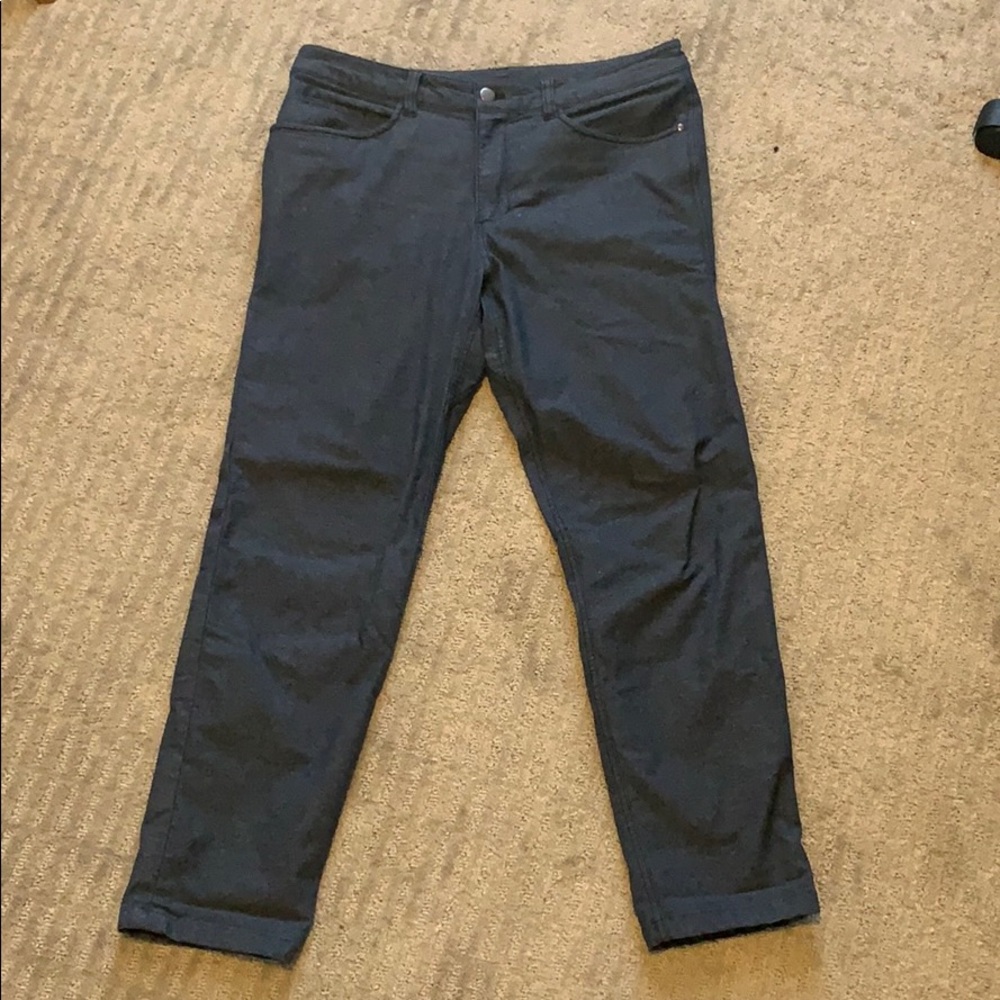 32 x 27 Lululemon slim Tech Canvas ABC pants